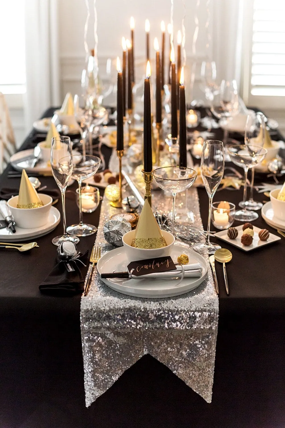 How to Host a New Year's Eve Dinner Party - Pizzazzerie