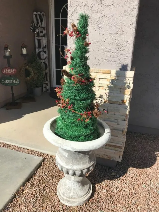 How to Make a Dollar Store Tomato Cage Christmas Tree | Hometalk