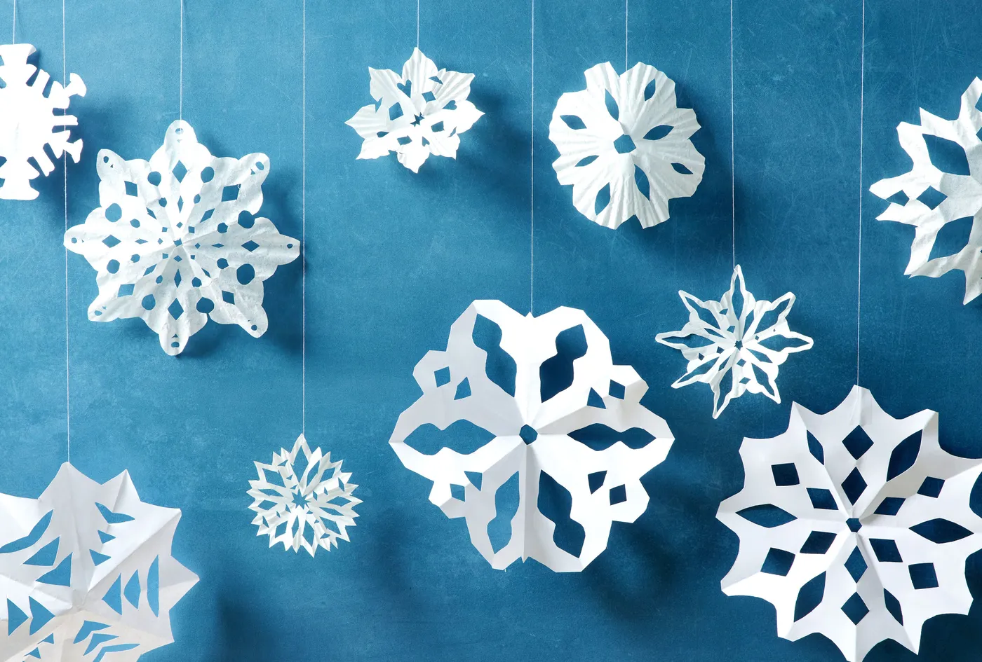 How to Make Paper Snowflakes for a DIY White Christmas