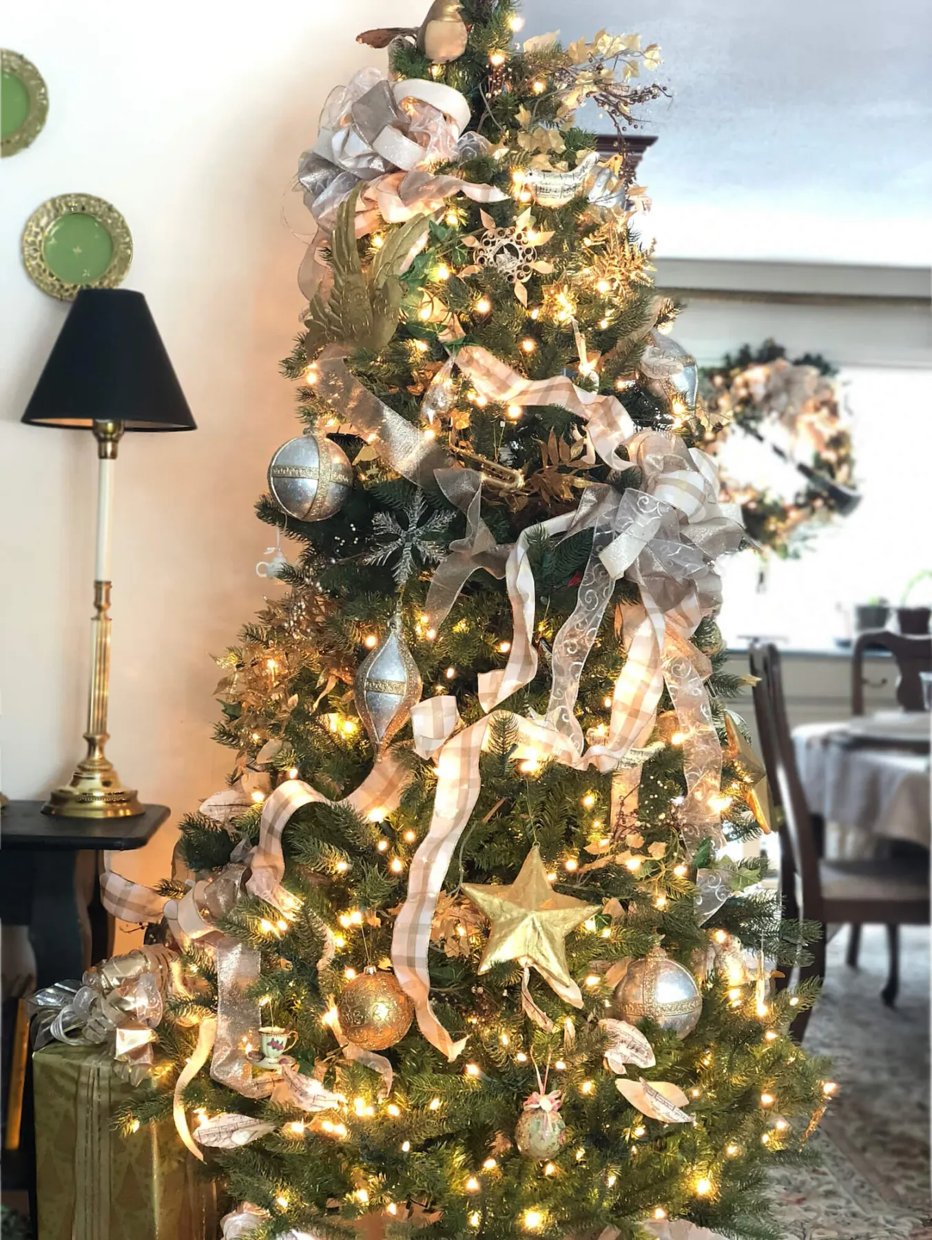 JRL Interiors — A Christmas Home Decor Tour