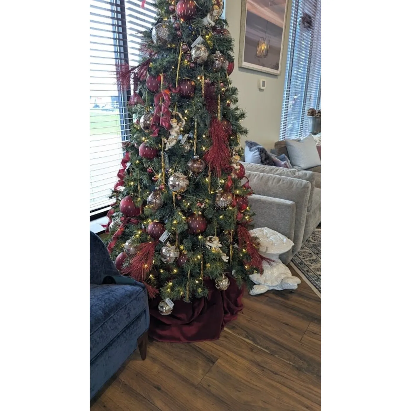 Katherine's Collection Cherub Garland Ornament - Designer's Studio