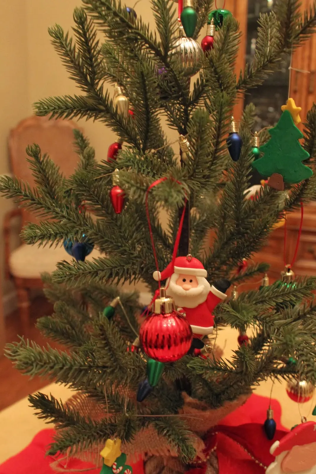 Keeping up with the Kiddos: Mini Christmas Trees