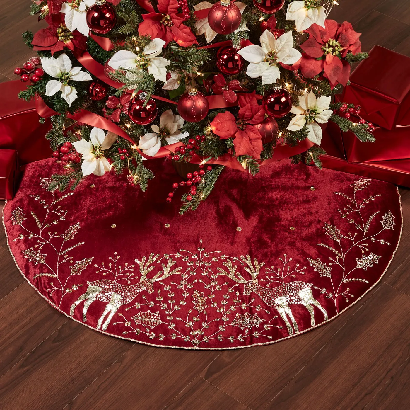 Kurt Adler Elegant Reindeer Embellished Deep Red Christmas Kurt Adler Kurt  Adler Appliqued Holiday Tree Skirt