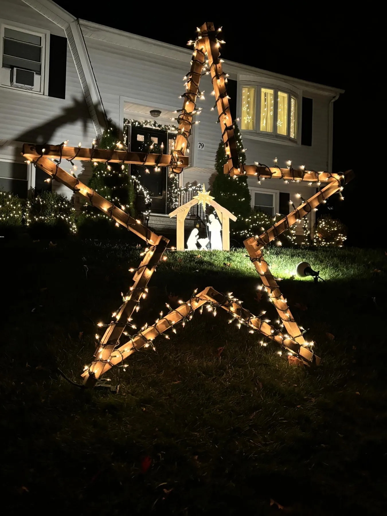Lighting Up the Season – The Mane Street Mirror
