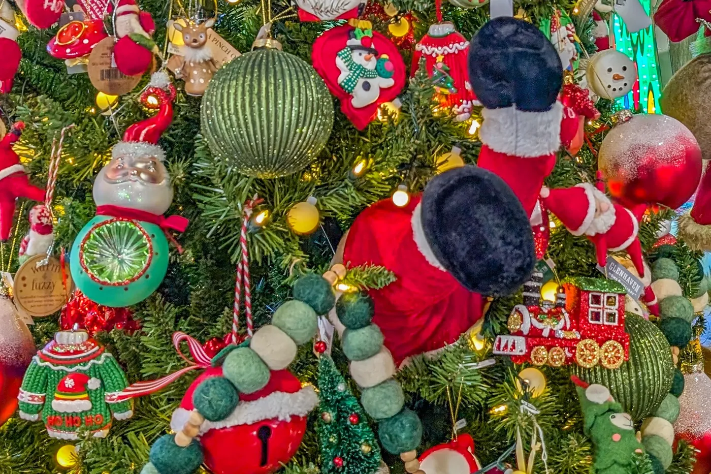 Lurvey's Holiday Favorites: Christmas Trees, Decorations, and Seasonal  Essentials - Lurvey