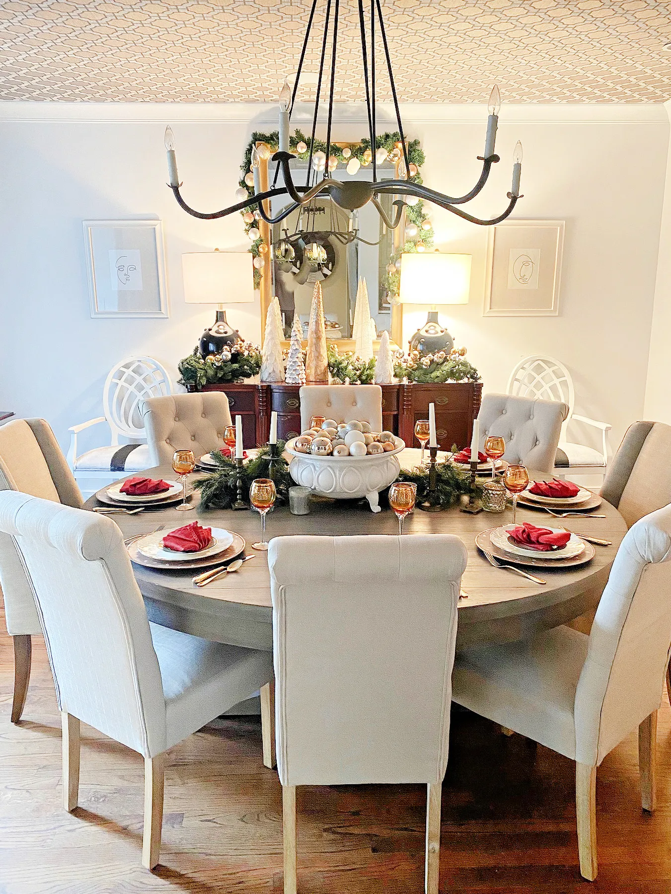Making Spirits Bright || Our Christmas Dining Room - Southern State of Mind  Blog by Heather
