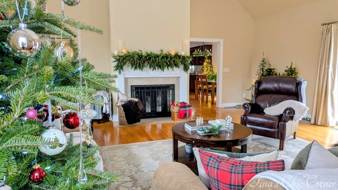 Mantel Decor – Tina's Chic Corner