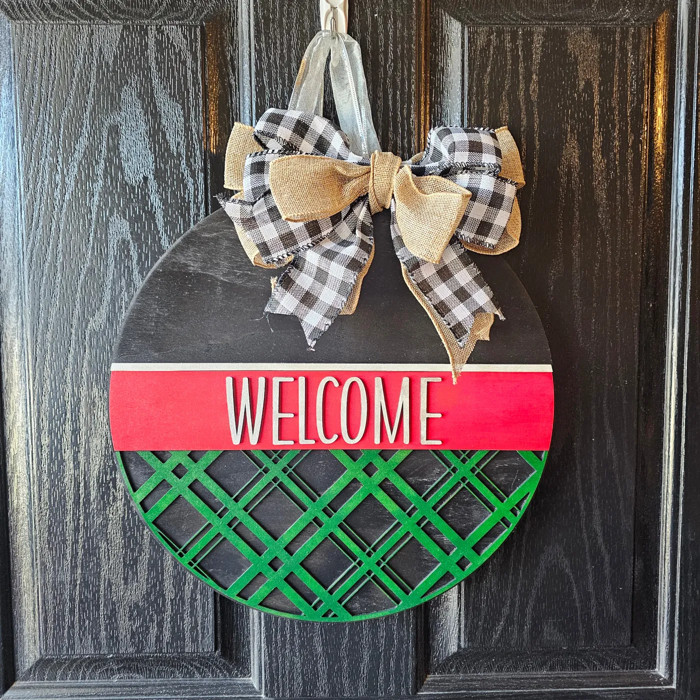 Merry Christmas Plaid Round Door Hanger – Ruby Mountain Design