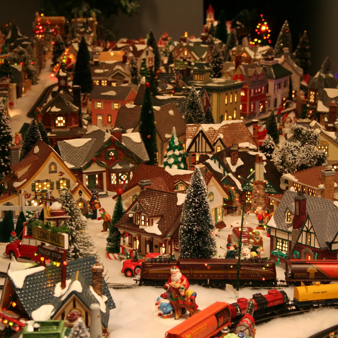Monroe man creates 200-building mini Christmas village