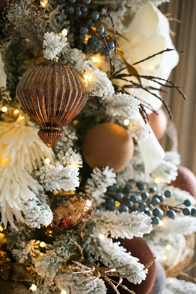 Neutral Christmas Tree Christmas Ornament How To Decorate A Beautiful  Neutral Christmas Tree The Simple Cozy Haven