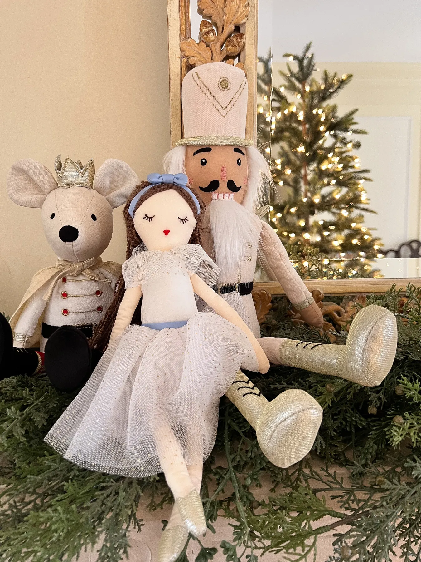 Nutcracker Plush Dolls & Stockings – Mon Ami