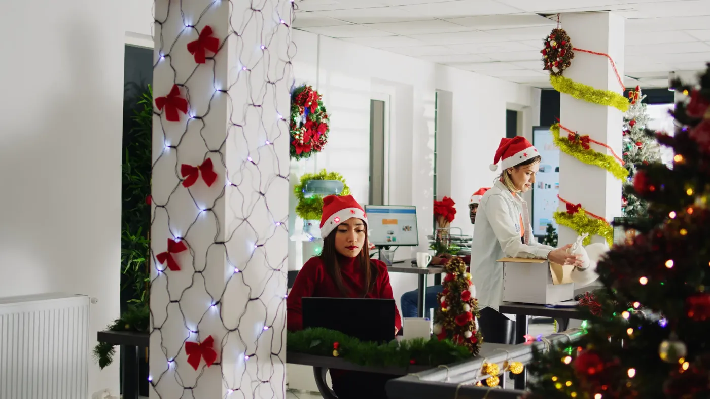 Office Decoration Ideas for Christmas: A Festive Makeover