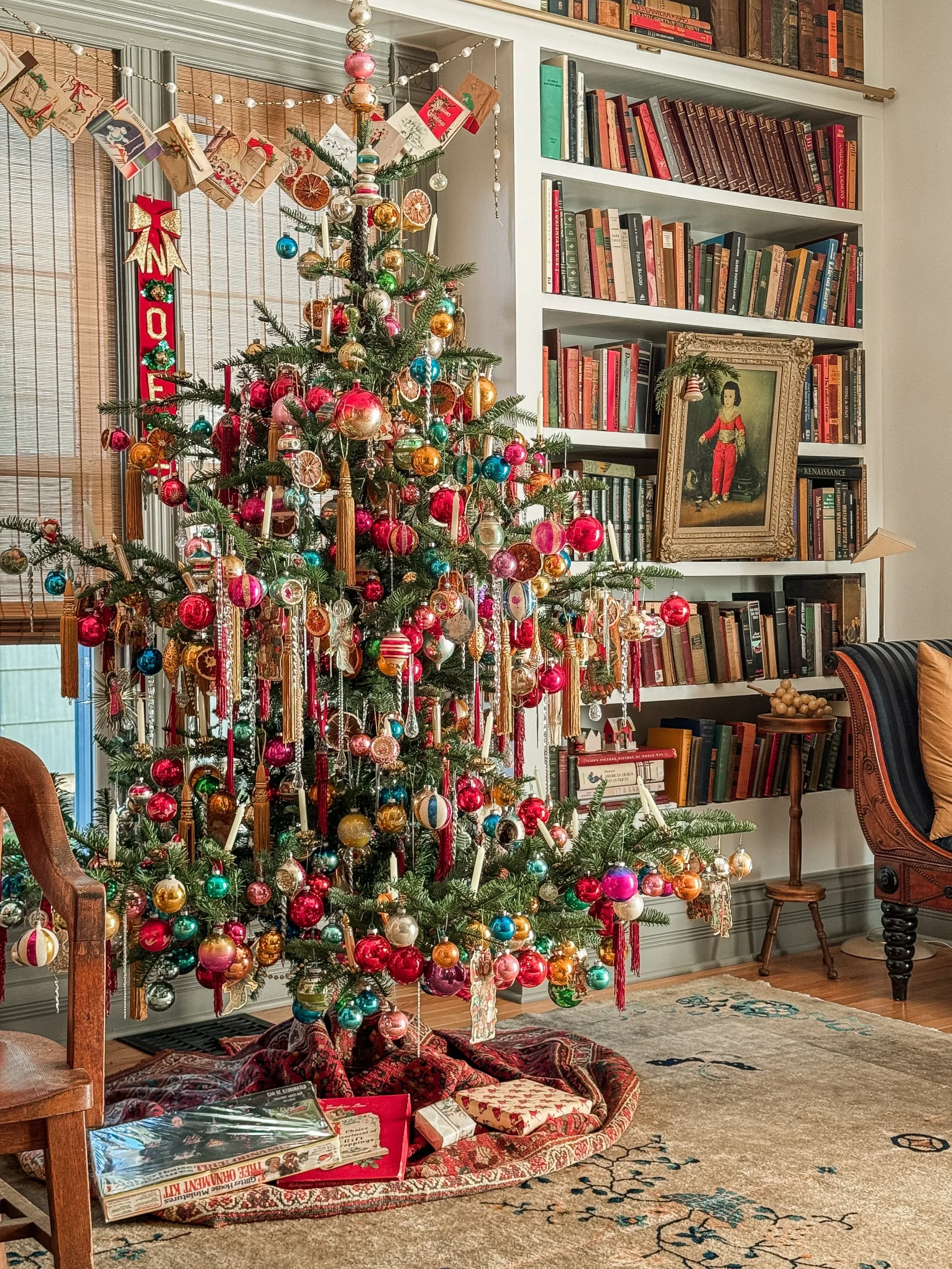 Old Fashioned Christmas Tree Vintage Christmas Tree Decorations And Ideas —  Thrifty And Chic Cottage Style Home