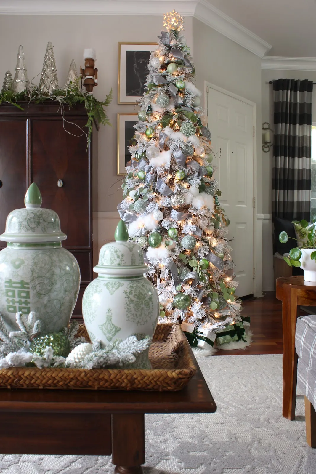 Oscar Bravo Home: My Sage Green Christmas Tree
