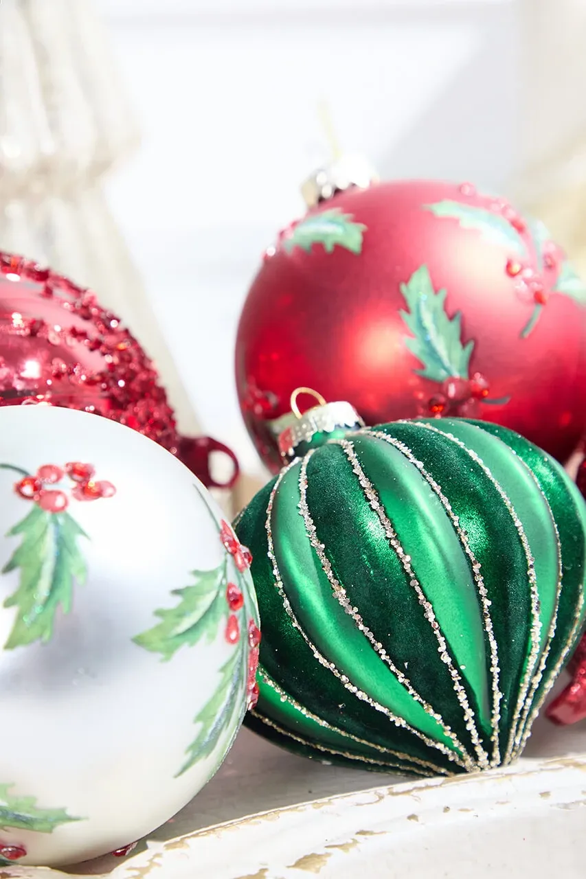 Our Christmas Collections - Traditional Christmas Collection - Page 3 -  Decorator's Warehouse