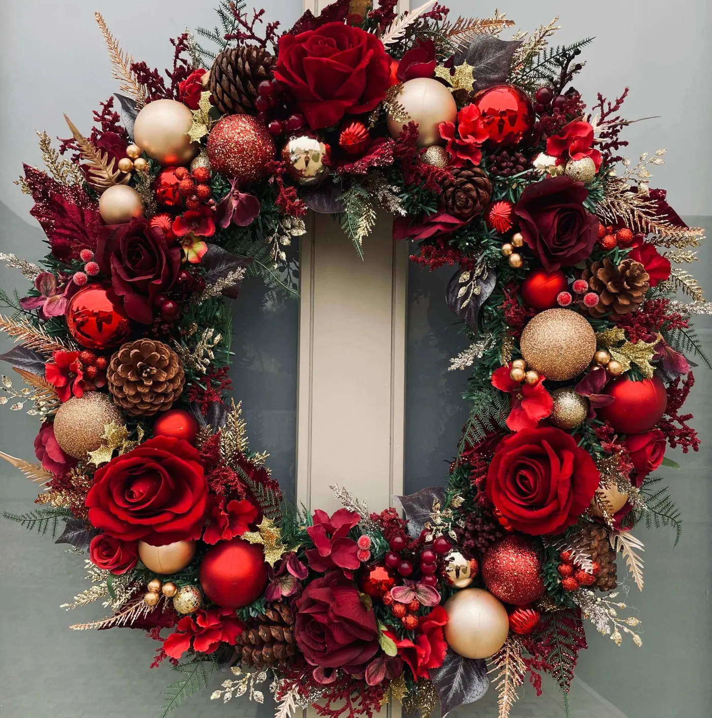 Outdoor Christmas Wreaths For Front Door Pre-lit Christmas Wreath With  Lights,24 Inch Outdoor Christmas