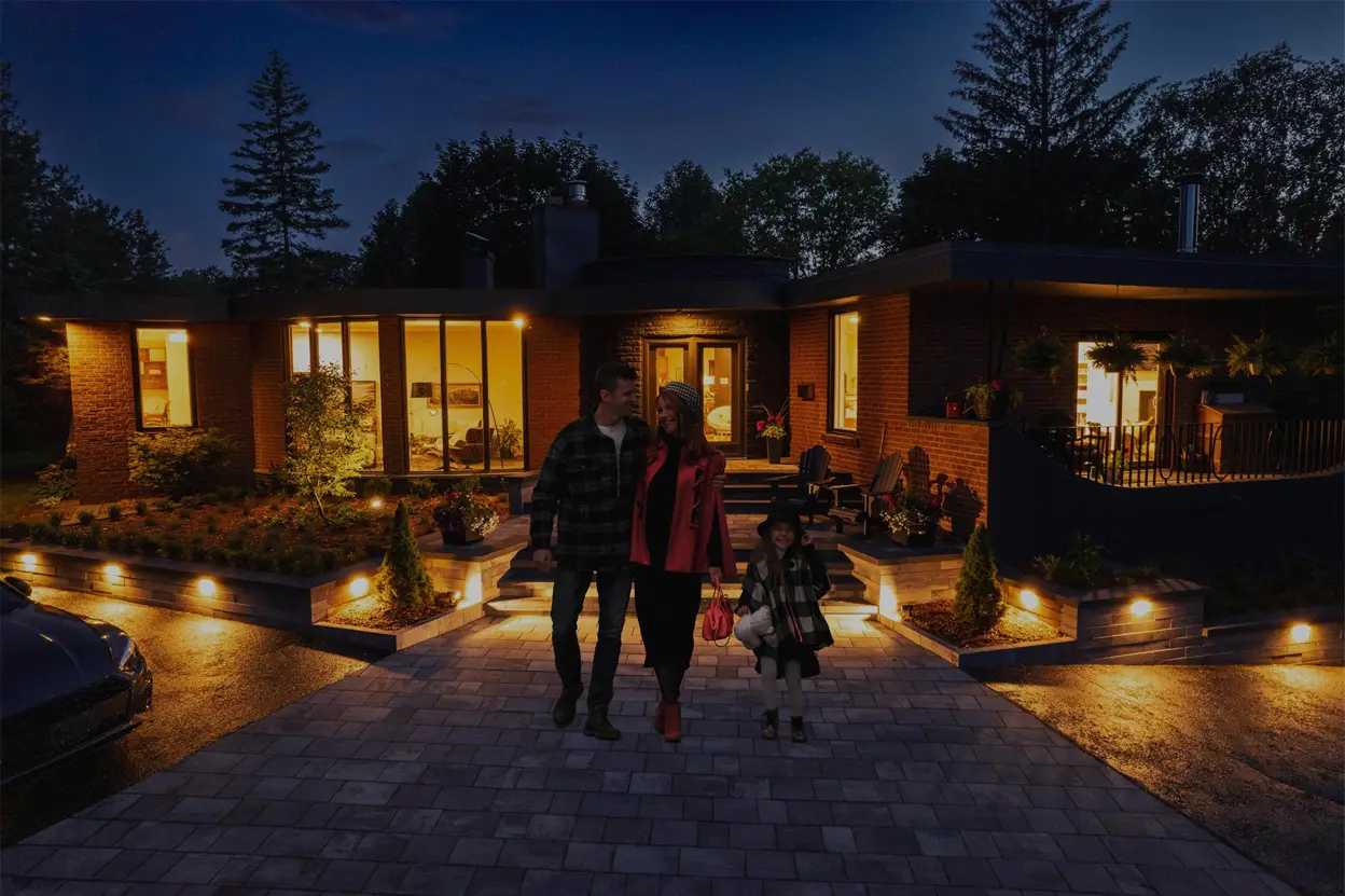 Outdoor Landscape Lighting Services | Festive Lighting Pros