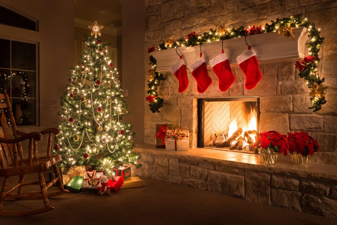 People who decorate for Christmas early are happier, study finds