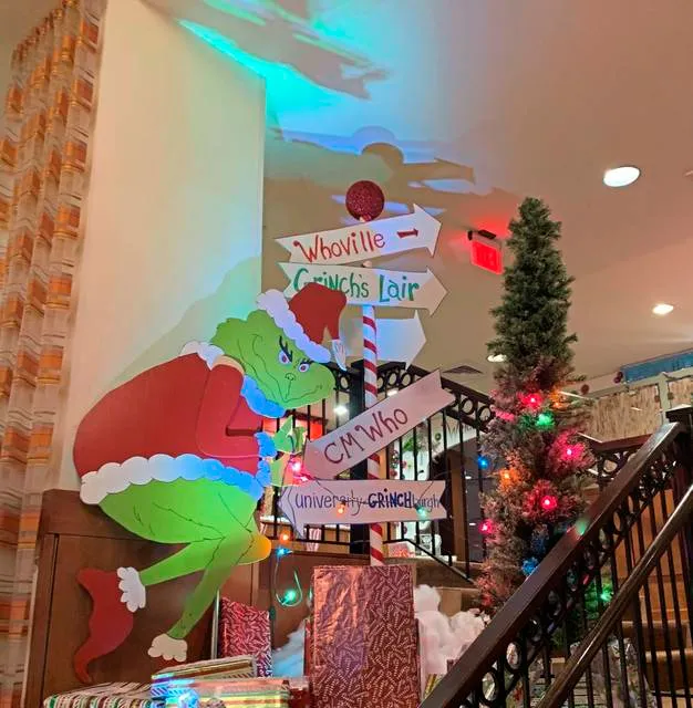 Pittsburgh pop-up bars herald classic Christmas tales
