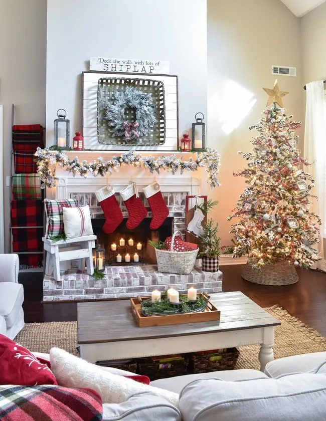 Plaid and Cotton Farmhouse Style Christmas Tree