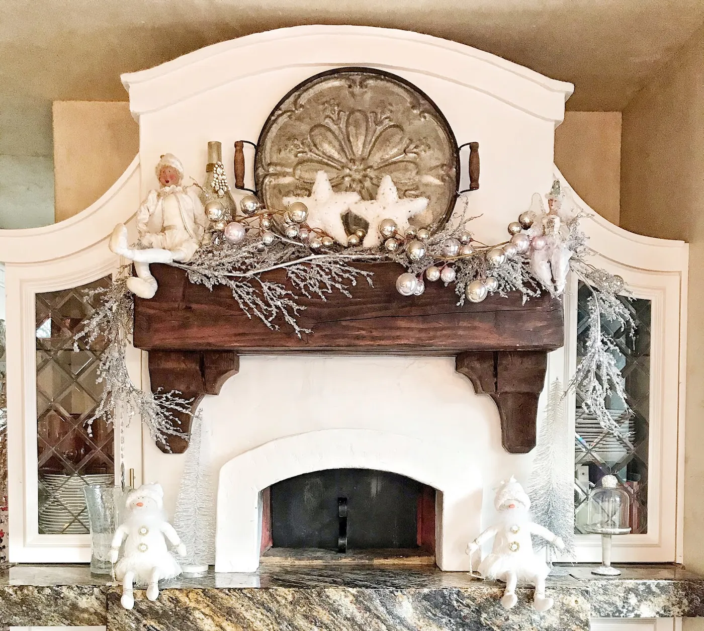 Purple Chocolat Home: Winter Kitchen Mantel