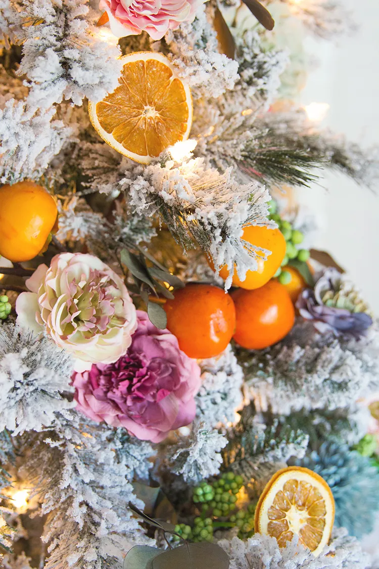 Quirky Christmas Tree Themes to Spice Up Your Holiday Tradition - Evolve  Companies