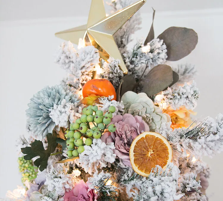 Quirky Christmas Tree Themes to Spice Up Your Holiday Tradition - Evolve  Companies