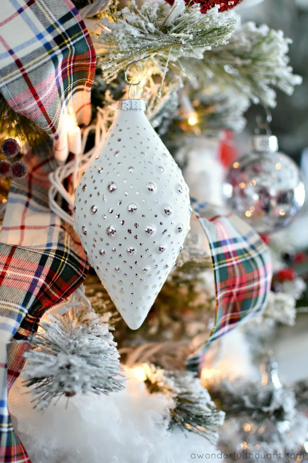 Red, Green and Plaid Christmas Tree - A Wonderful Thought