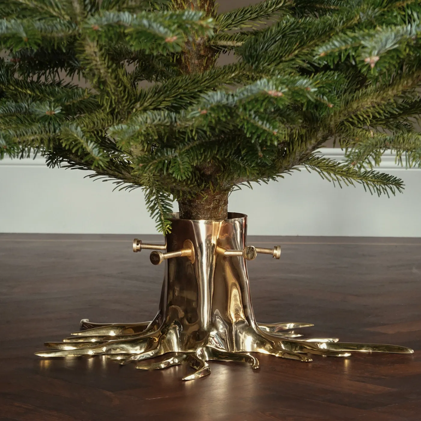Root Christmas Tree Stand