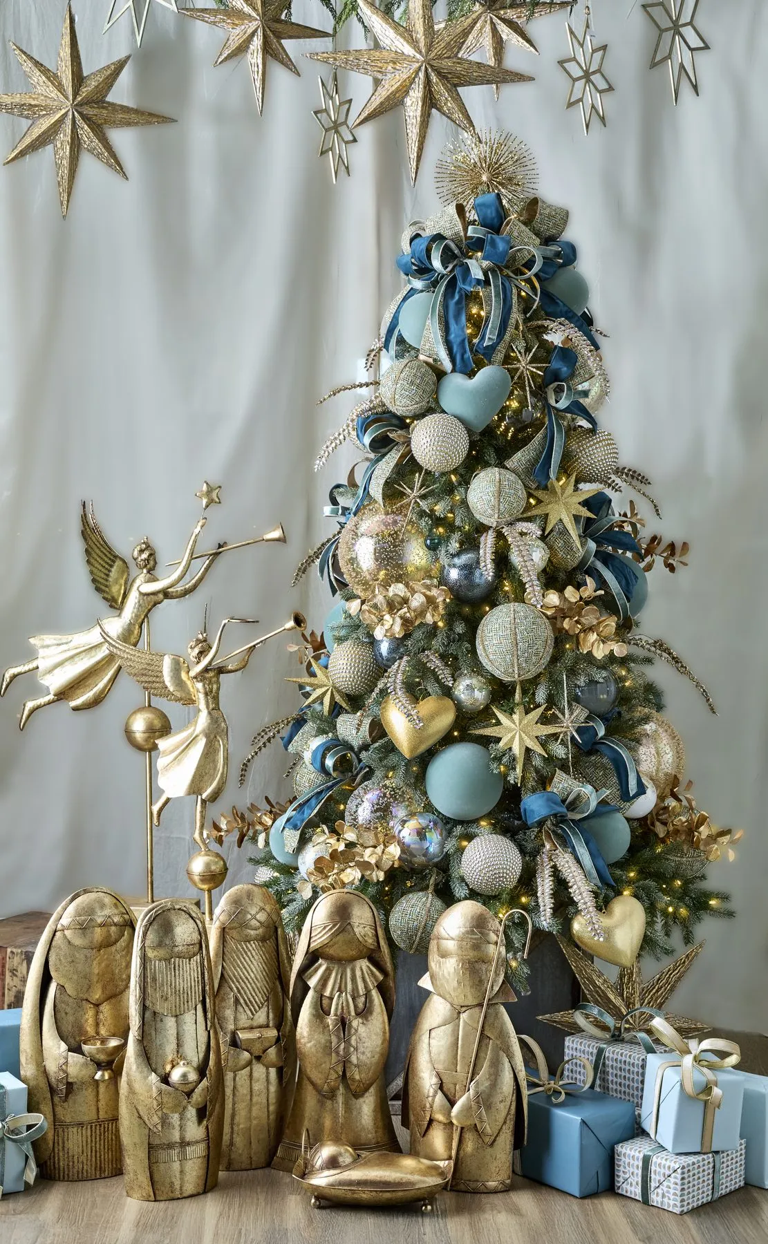 Sapphire Sanctuary – Madisonville Christmas Company