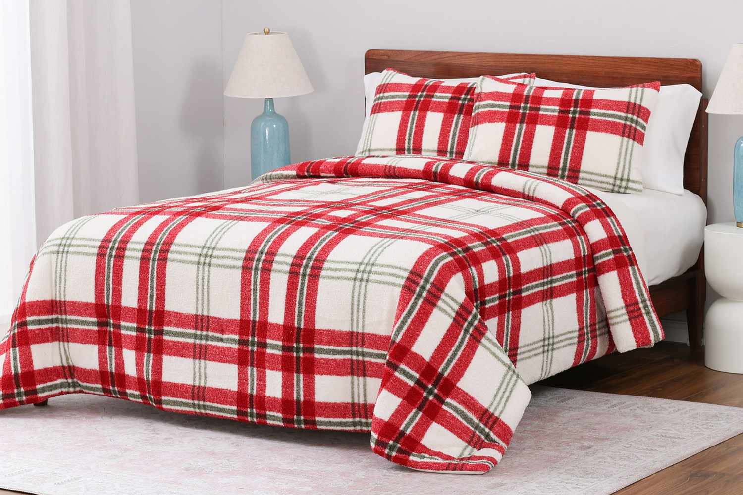 Shop This Cozy BHG x Walmart Comforter in 4 New Options