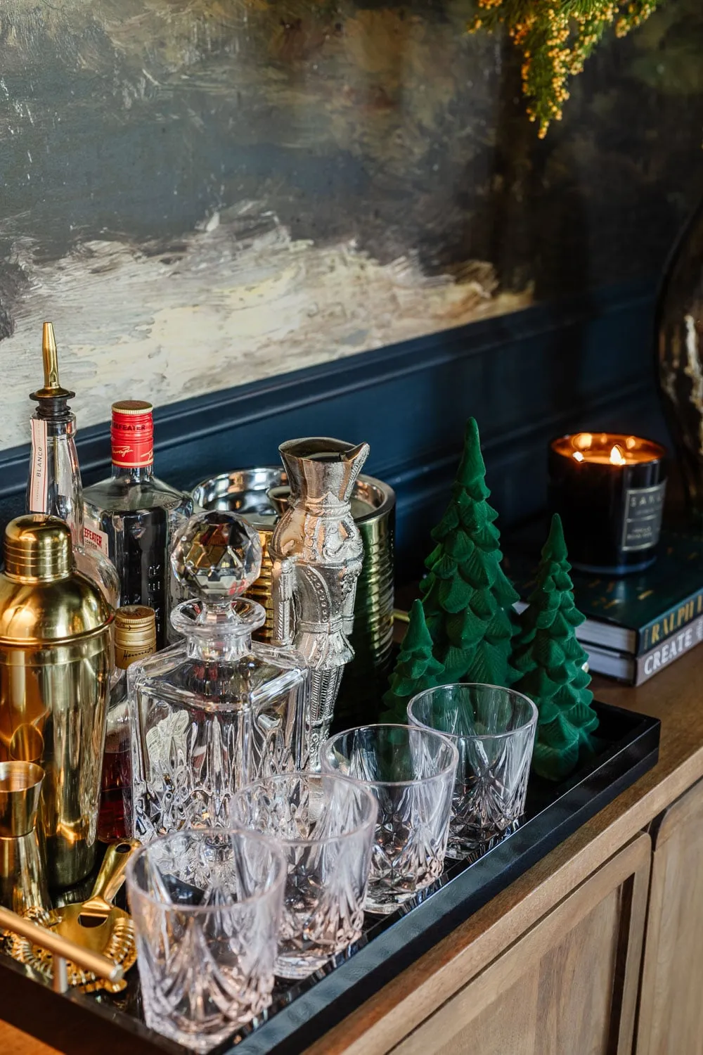 Simple Christmas Dining Room Decorating Ideas - Bless'er House
