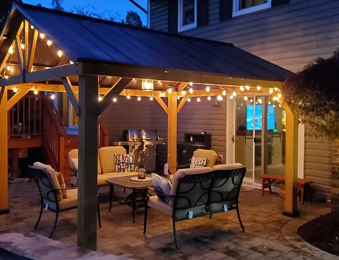 Simple Christmas Gazebo Decorating Ideas That Actually Look Good | SUNJOY