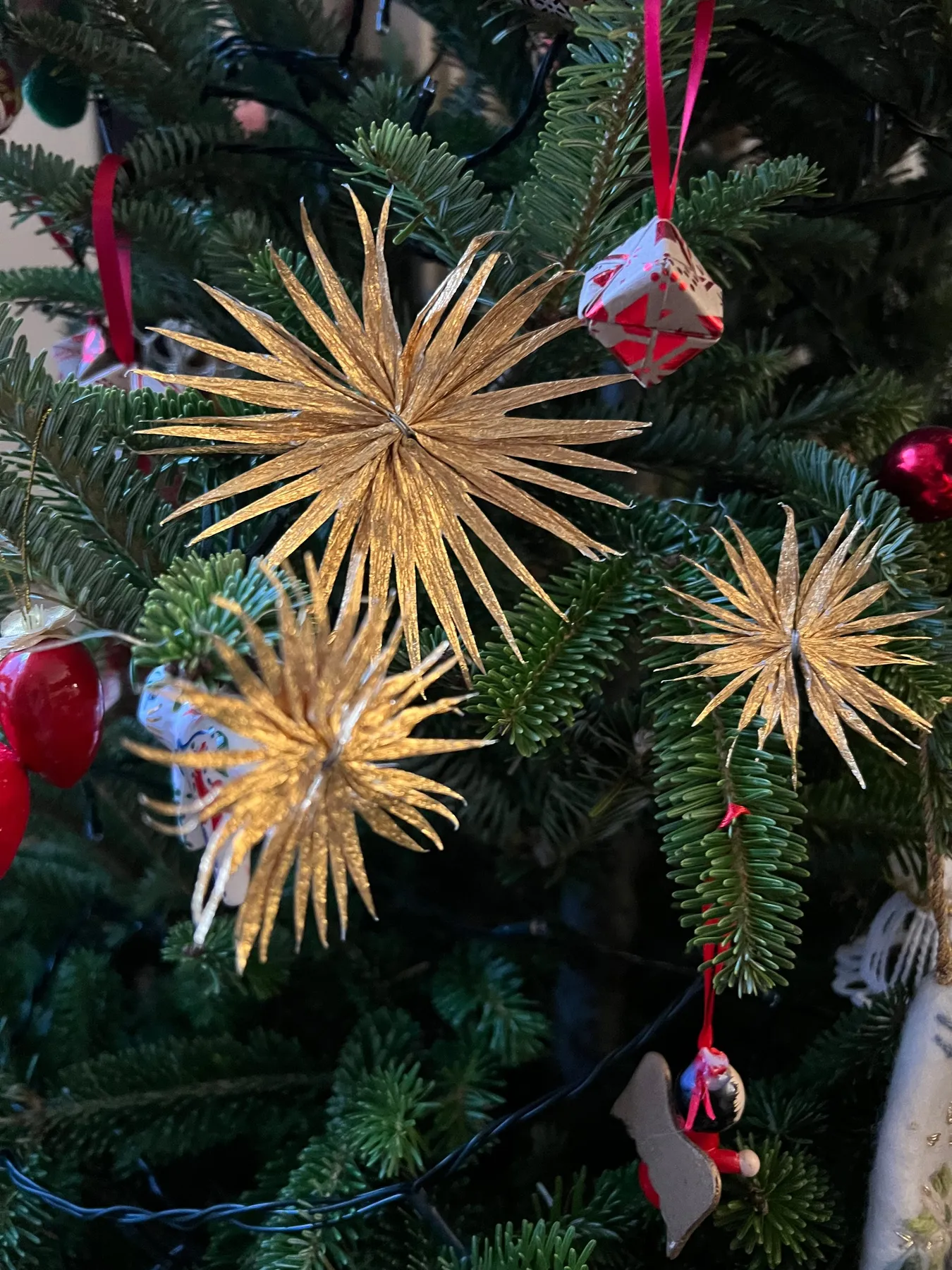 Sparkling Paper Star | Pom Pom Factory
