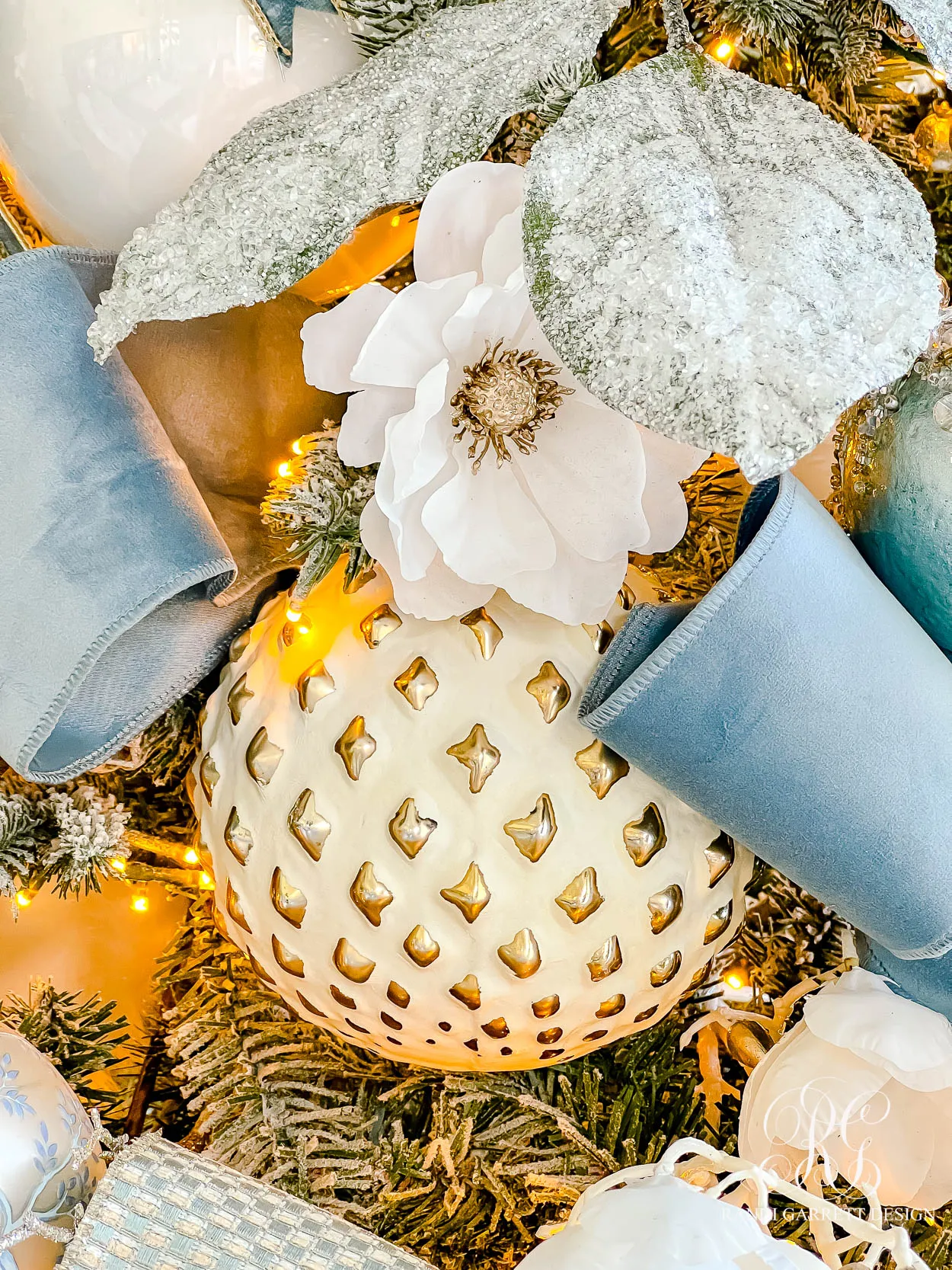 Styling a Dusty Blue Chinoiserie Christmas Tree - Randi Garrett Design