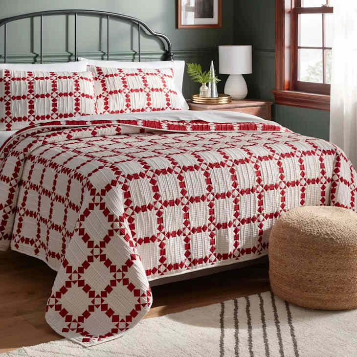 Target's $50 Matelasse Threshold Bedding Is a Holiday Favorite | Cubby