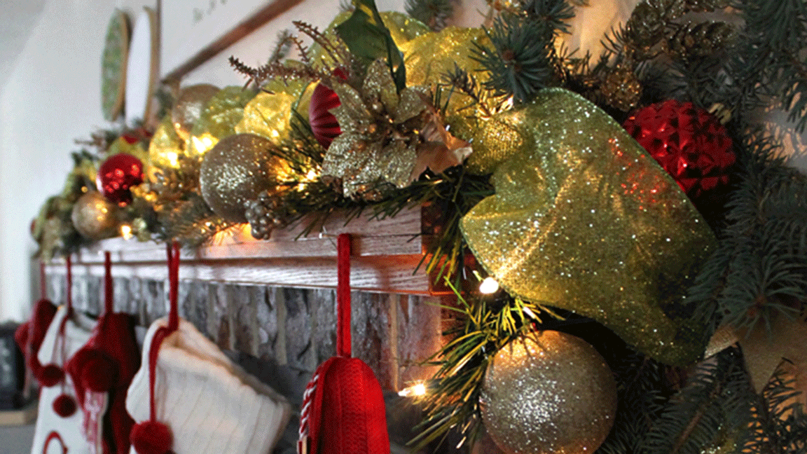 Ten Inexpensive Ways to Decorate for Christmas