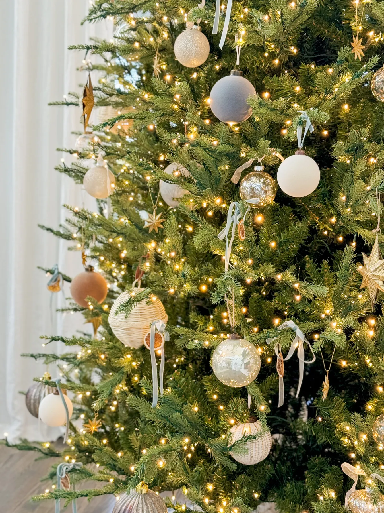 The Best Ideas to Decorate with Velvet Christmas Ribbon - CASS Design Co.