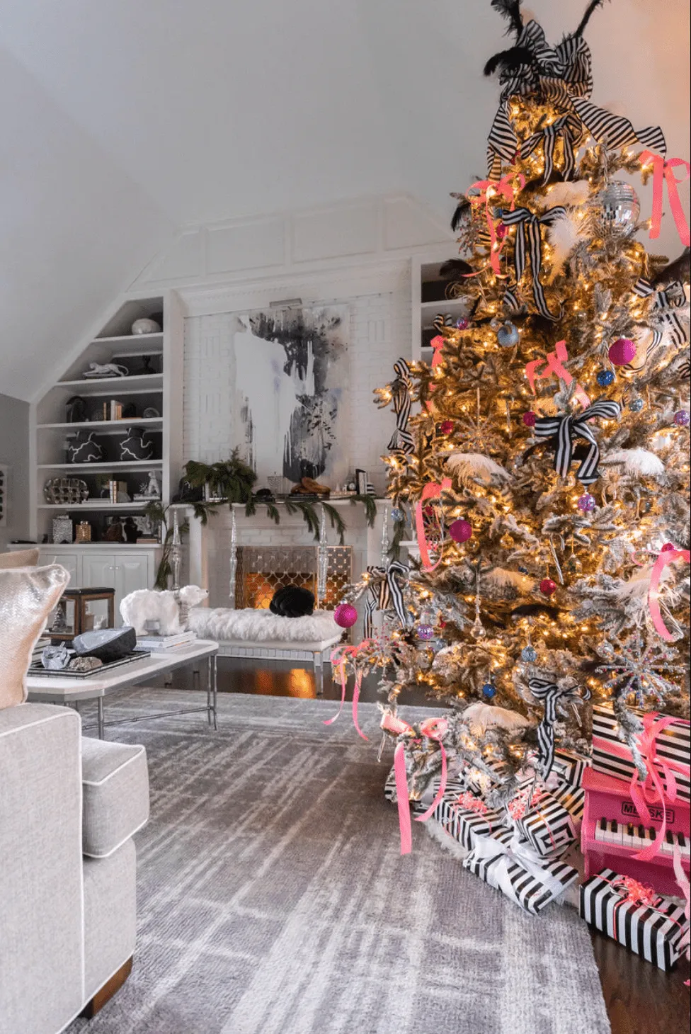 The Holiday Decor Color Palette You'll See Everywhere In 2024