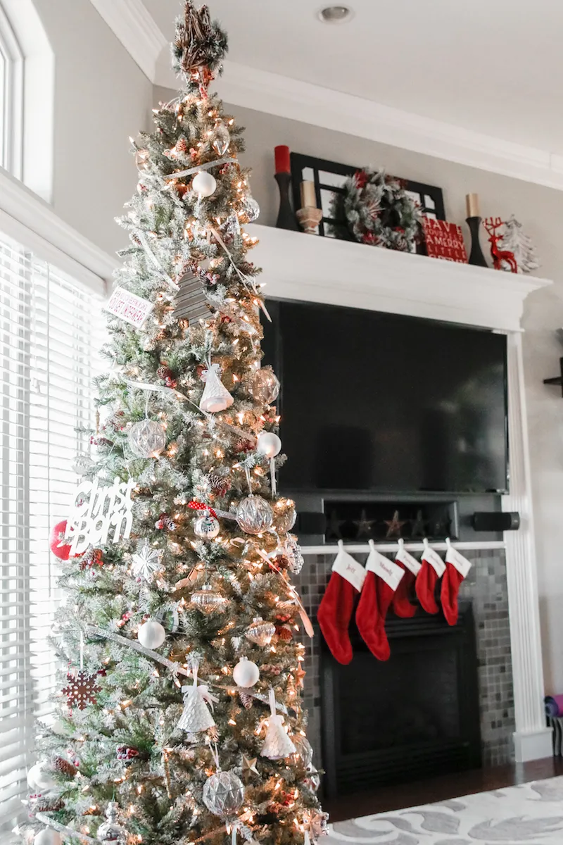 The Slim Tree & A Giveaway!