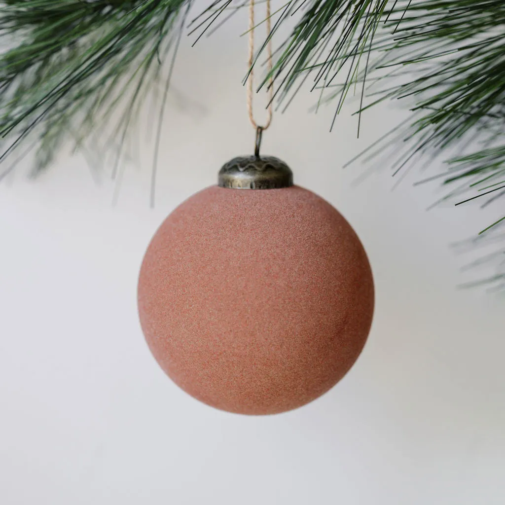 Timeless Tradition Holiday Decor – CG Hunter
