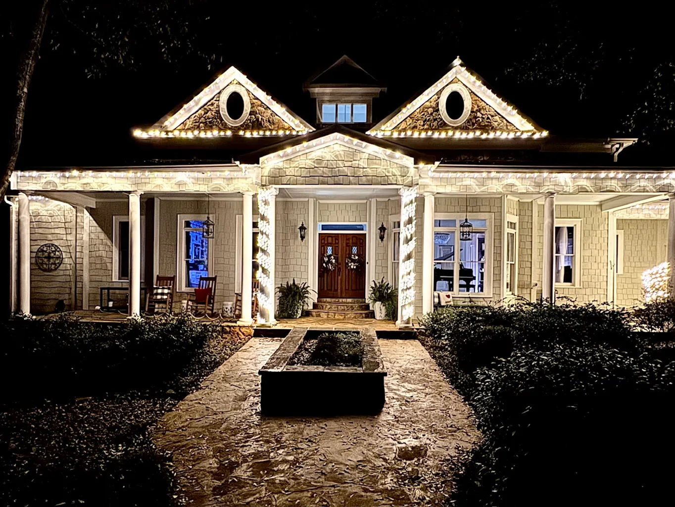 Top 5 Holiday Lighting Tips for a Festive Home Display - Duke Manor Farm by Laura Janning