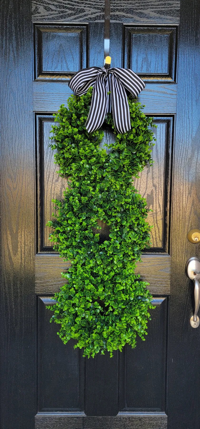 Trio Boxwood Wreath – Green Eucalyptus, Front Door Decor