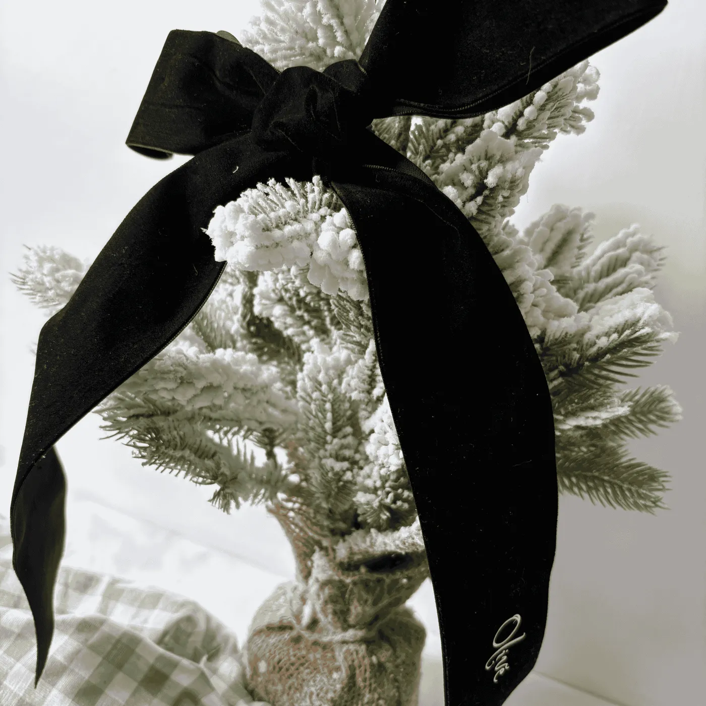 Velvet Bow Christmas Tree Ornament – Lovello Design