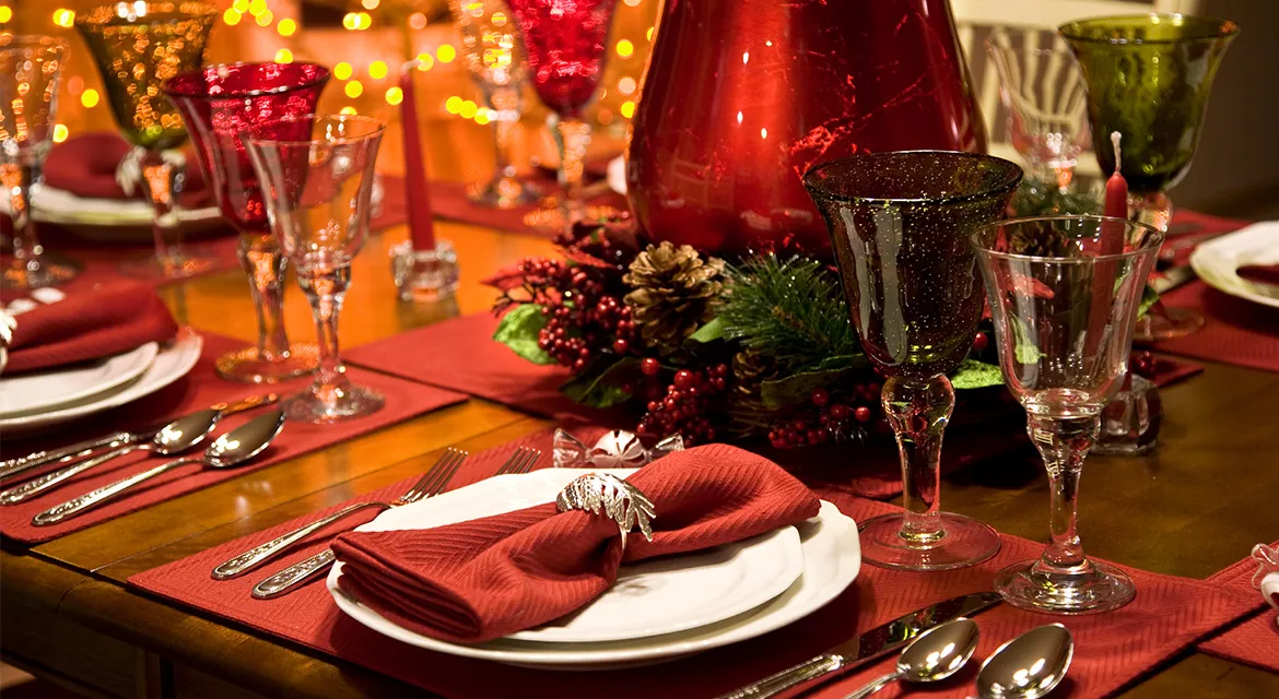 Vietnam | Speed Queen | Holiday Linen Ready