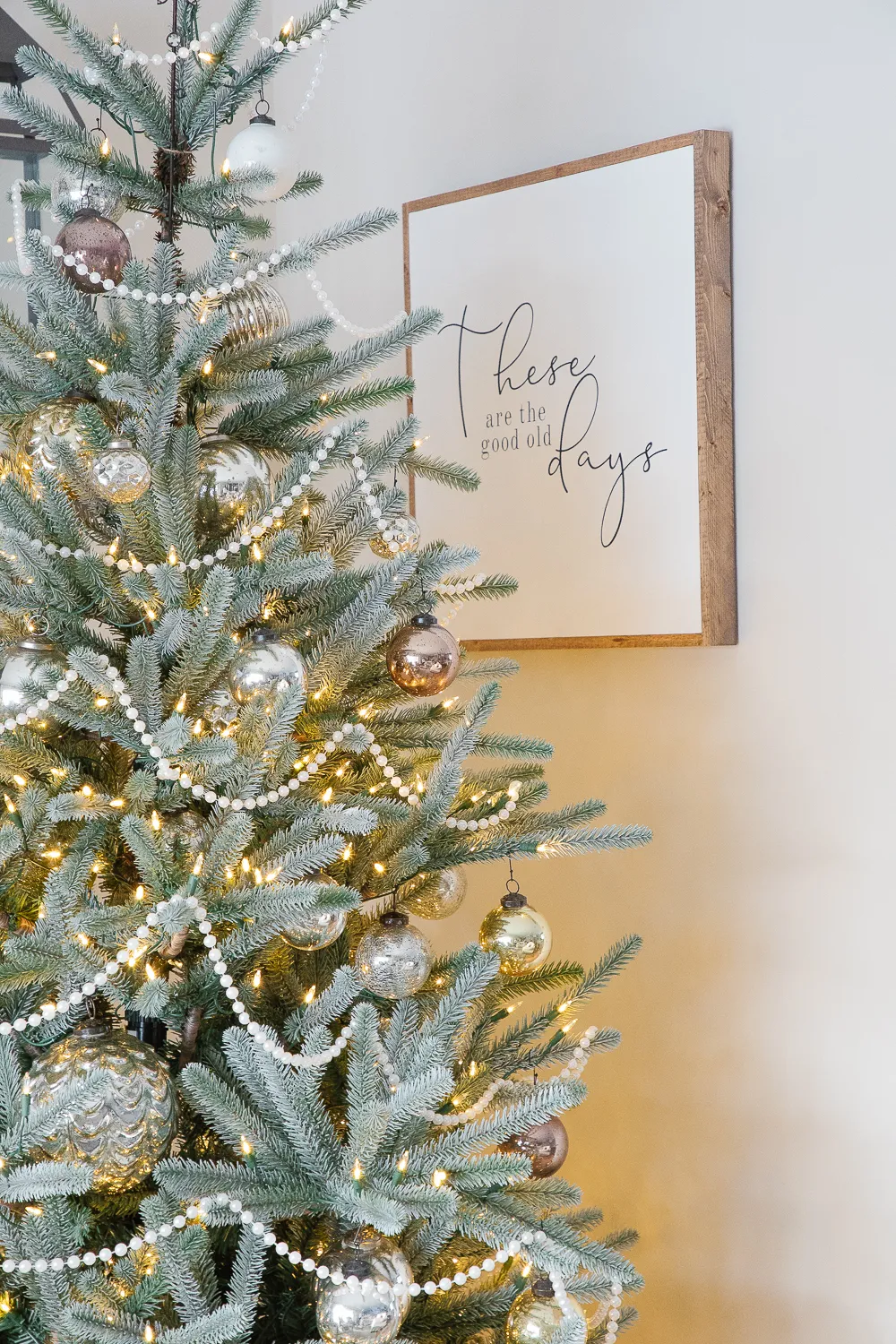 Vintage Inspired Christmas Tree - Making it in the Mountains