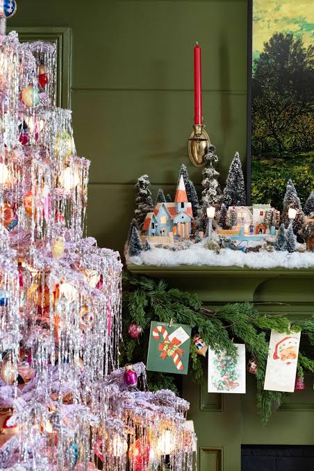 What Is Ralph Lauren Christmas? Here Are 16 Ways To Get the Heritage  Holiday Look | HGTV