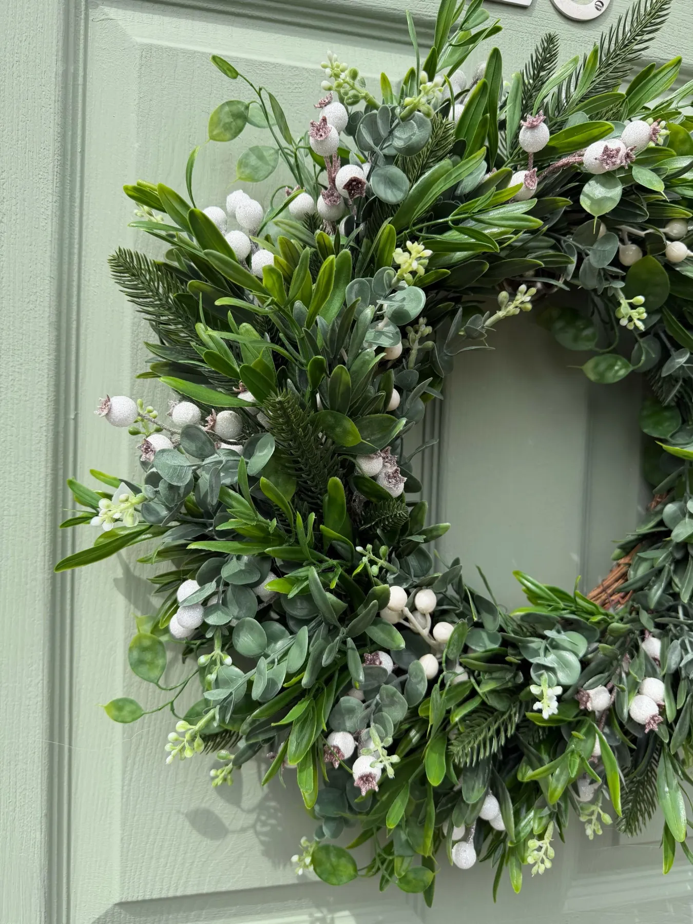White Winter Berry Wreath (50cm) — Six & Twenty