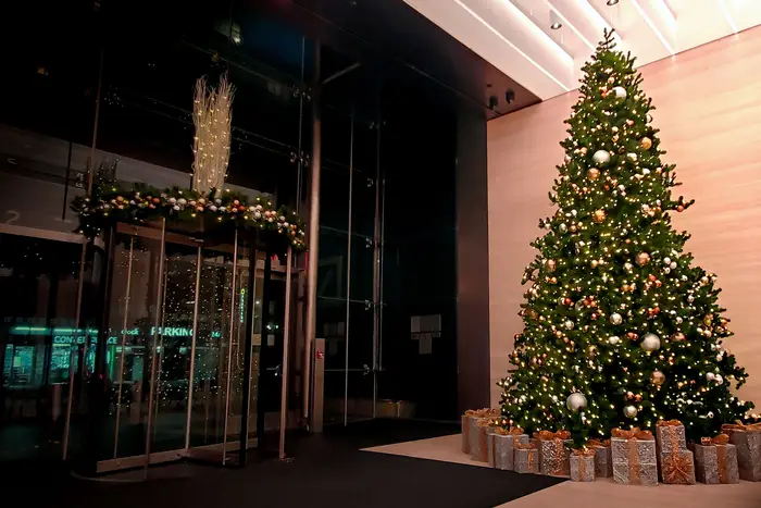 Will a big office Christmas tree get you back? NYC's professional decorators hope so. - Gothamist