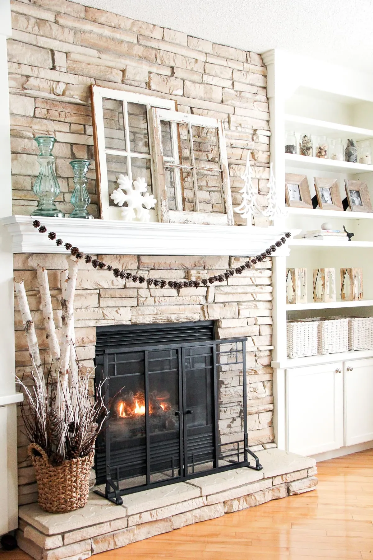 Winter Living Room Decorating - A Pretty Life In The Suburbs